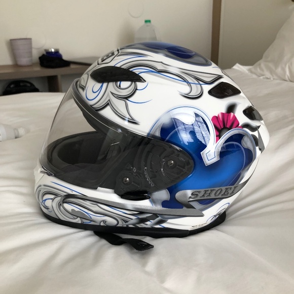 Shoei RF1100 Size XS - Picture 1 of 6
